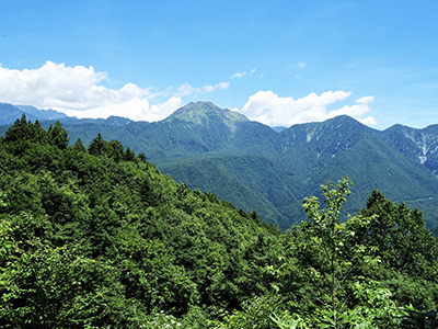 焼岳火山群の景色