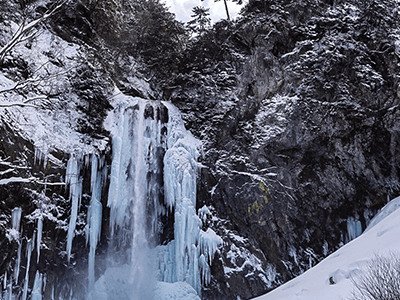 冬の平湯大滝