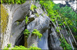 杓子の岩屋の風景