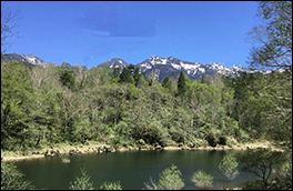 溶岩堤防風景画像