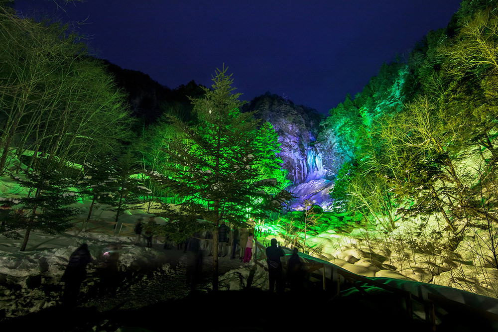 平湯温泉 平湯大滝結氷まつり 画像